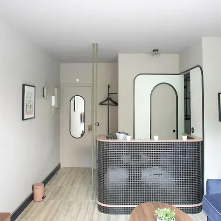 Cosy Et Calme Pres De Montparnasse Apartment